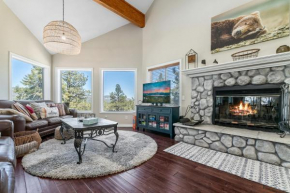 BB Lake View Lodge - Gorgeous Lakeviews, Hot Tub, Jetted Tub, and Firepit!
